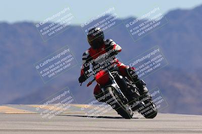 media/Mar-24-2025-Moto Forza (Mon) [[57ce5c5cff]]/3-Beginner Group/Session 4 (Turn 9)/